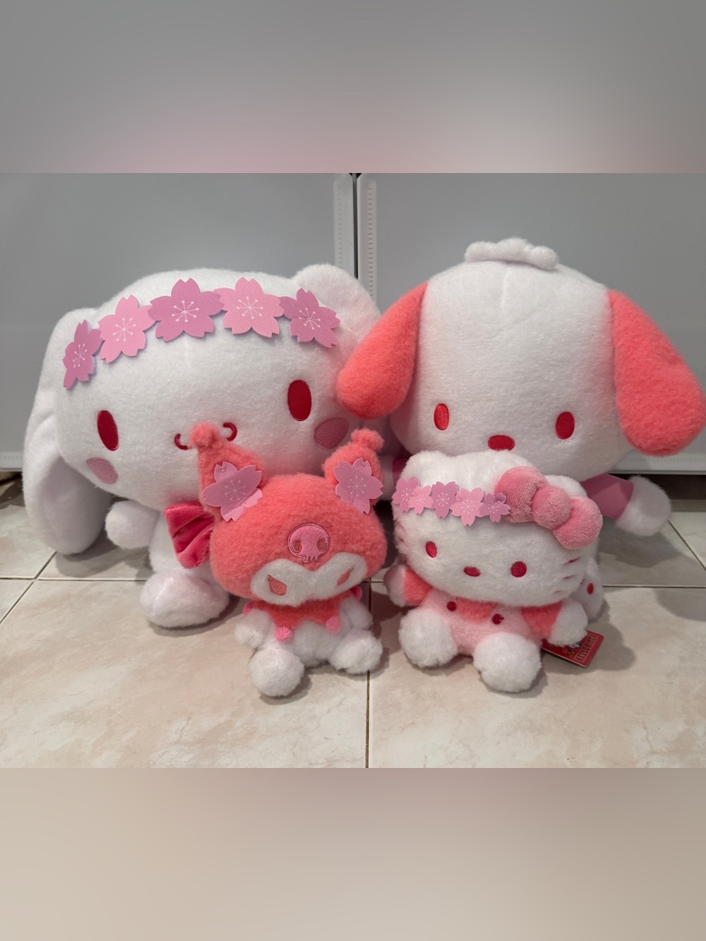 NWT Sanrio Cherry Blossom Plush Round 1 Exclusive Sakura Series Set